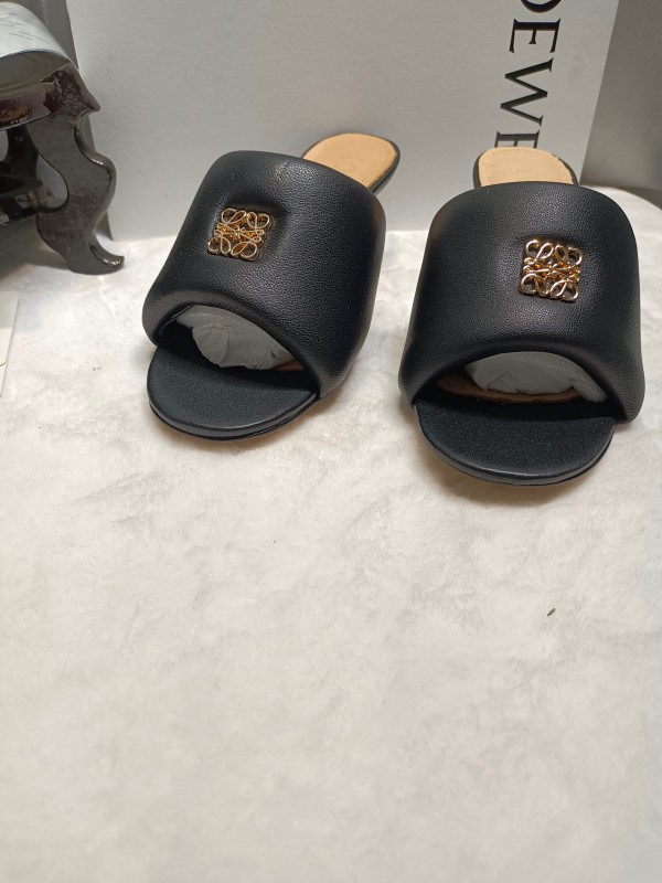2025 Women Loewe Black Leather Slippers