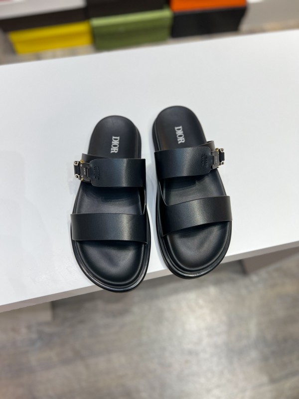 2025 Men Dior Black Leather Slippers Metal CD Diamond AS00190