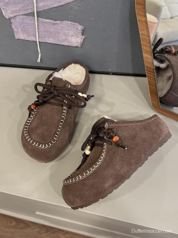 UGG 2025 Spring/Summer Collection Plush Wool Slippers with Vintage Buckle - KFY00240