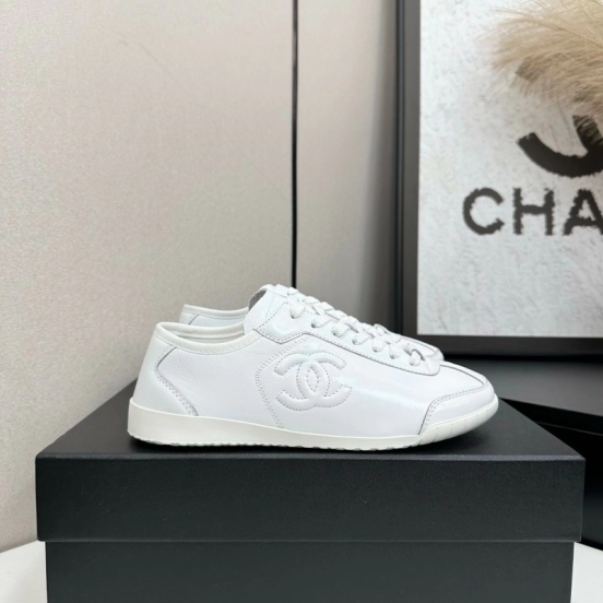 Chanel 2025 SS Panda Casual Sneakers - LY00