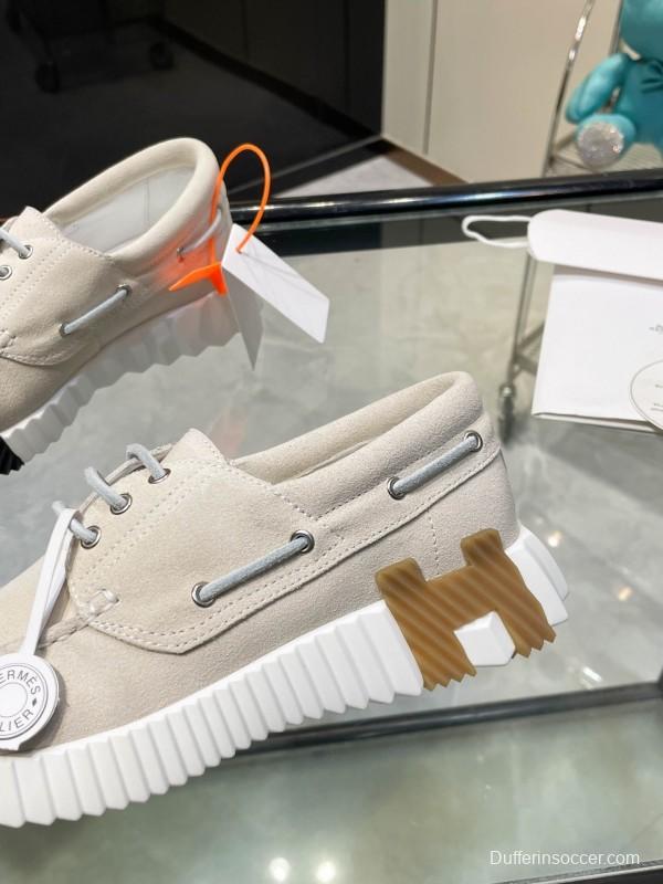 Hermès Classic Casual Sports Shoes with Exaggerated H Logo and Custom Sole - LY00300