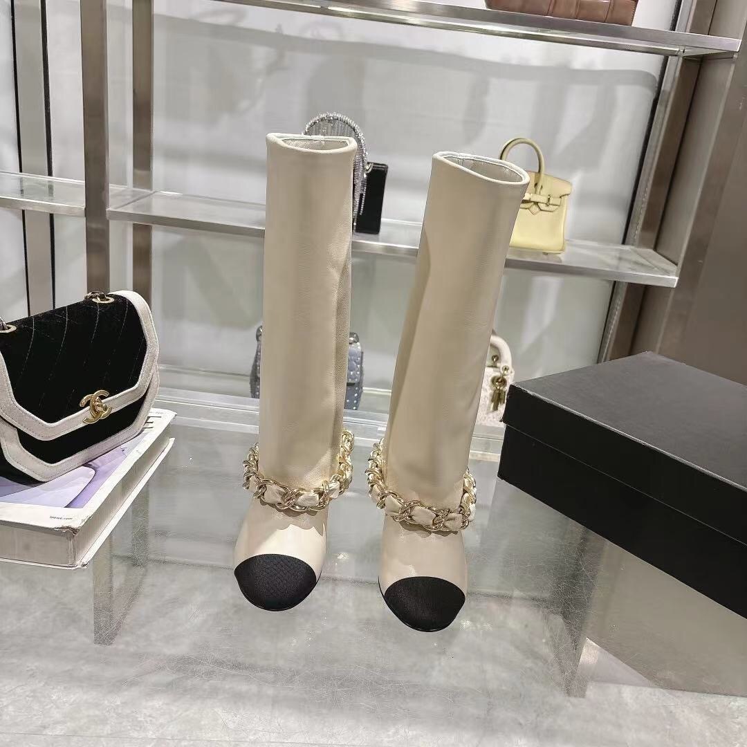 Chanel 2025/SS Runway Turn-Cuff Large Chain Chunky Heel Boots - LY00510