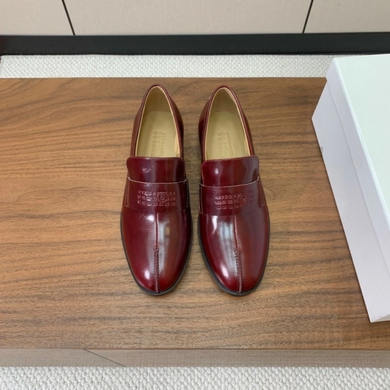 Maison Margiela 2025/SS Loafers Retro Slim Versatile - KFY00320