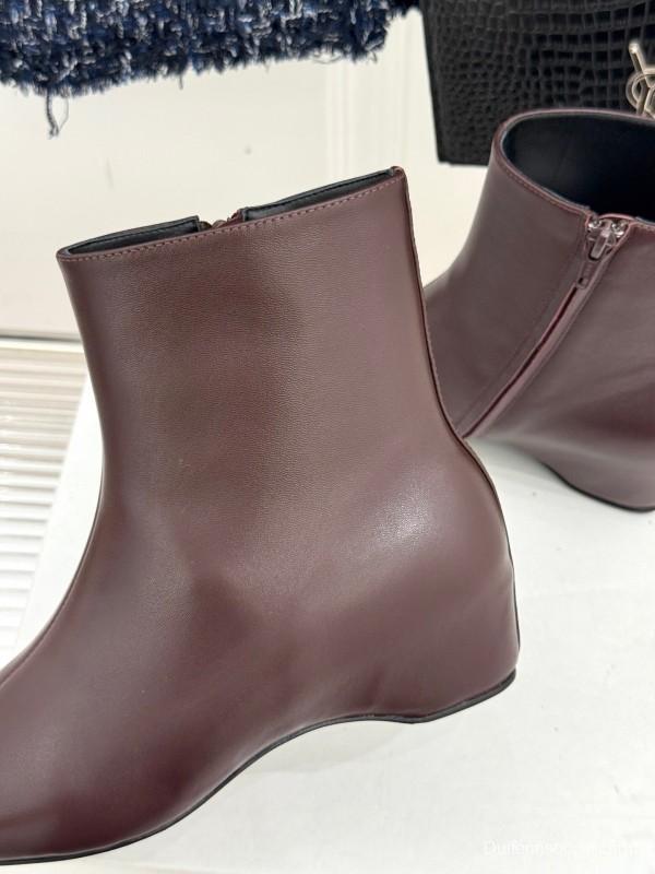 Khaite Retro Pointed Toe Ankle Boots with Height Increase - KFY00390