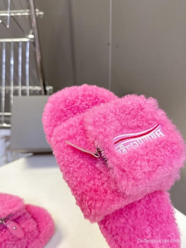 Balenciaga 2025 SS Couple Edition Cola Fur Slippers - KFY00230
