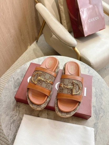 Gucci 8356-8 Women's Sandals with Horsebit Detail and Gold Hardware