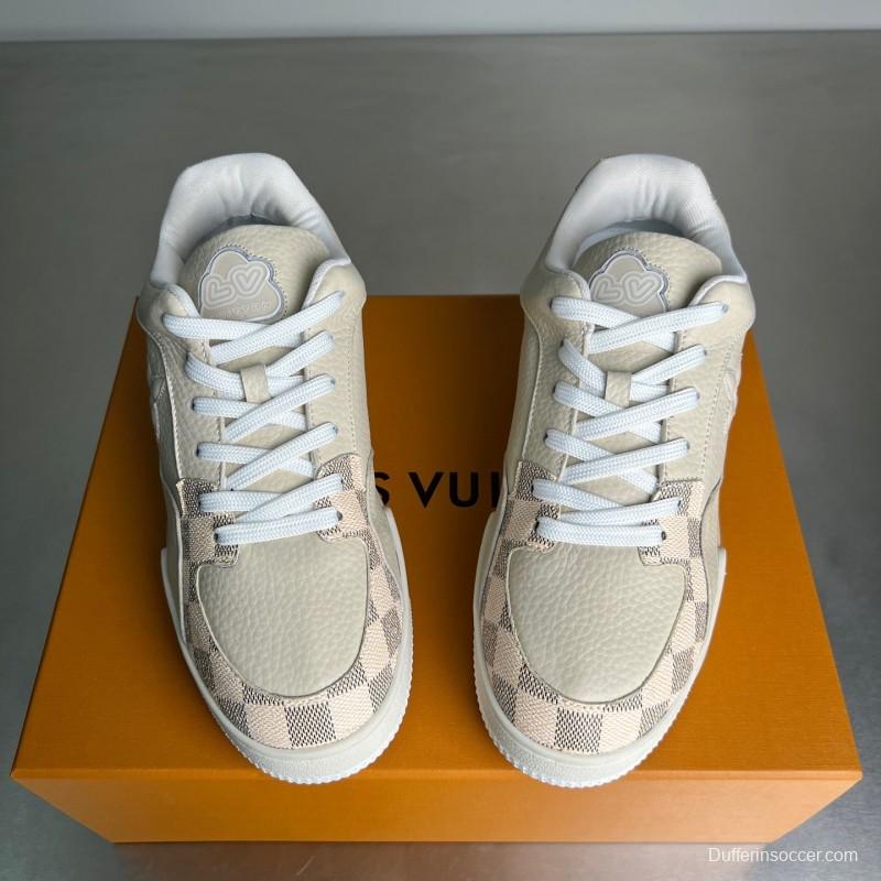 Louis Vuitton 2025 Spring/Summer Collection Luxury Sneakers with Signature Logo and Dual-Color TPU Outsole - YC
