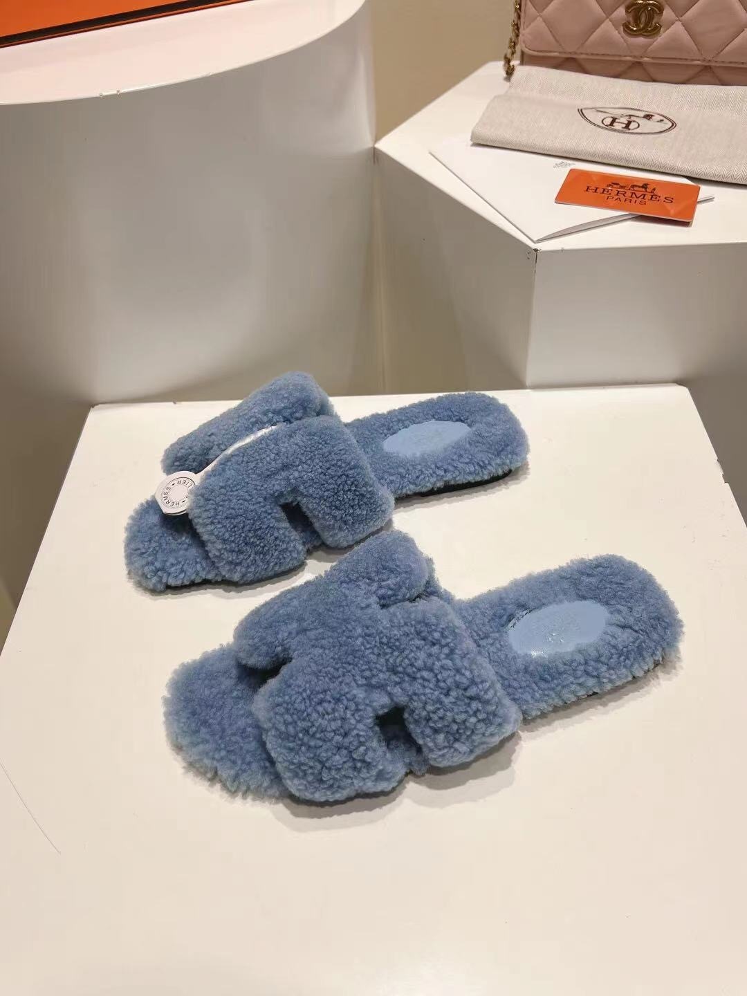 Hermès Teddy Wool Flat Slippers - LY00240