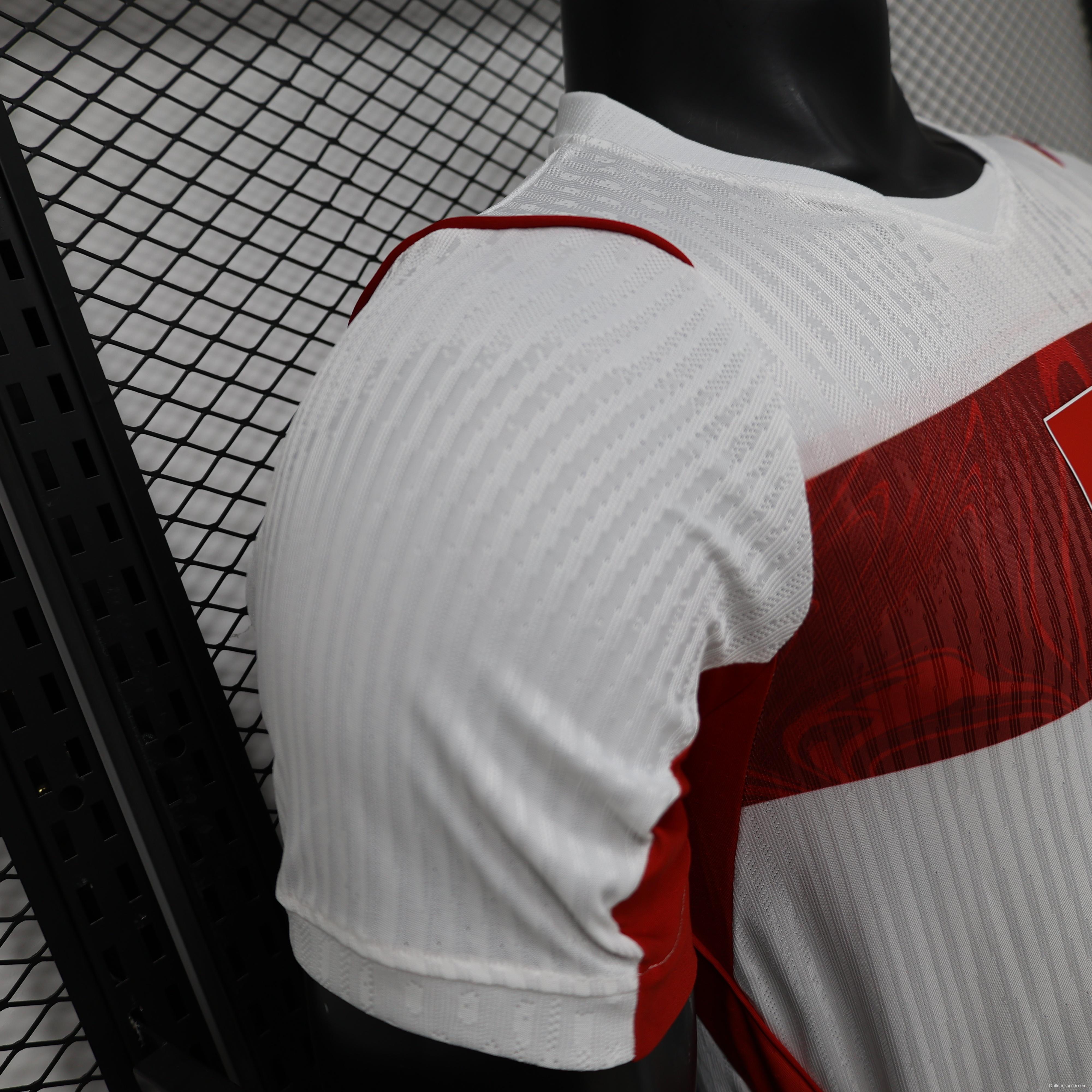 Player Version 26/27 Turkey  Away  White & Red Flag Panel Jersey