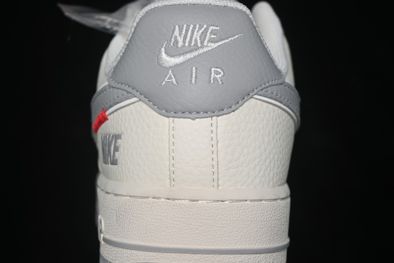 Nike Air Force 1 '07 Low Low-Top Casual Sneakers - DN9688-102