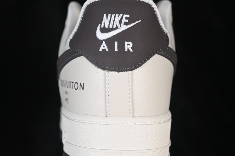 Nike Air Force 1 '07 Low Collaborative Casual Skateboarding Shoes with Full-Length Air Cushion - DN1688-816