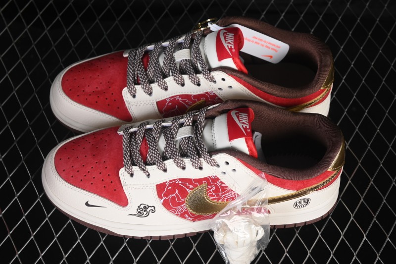 Nike SB Dunk Low Year of the Horse Limited Edition Red White Gold Color Blocking Low-Top Casual Skateboarding Shoes - DN3168-025