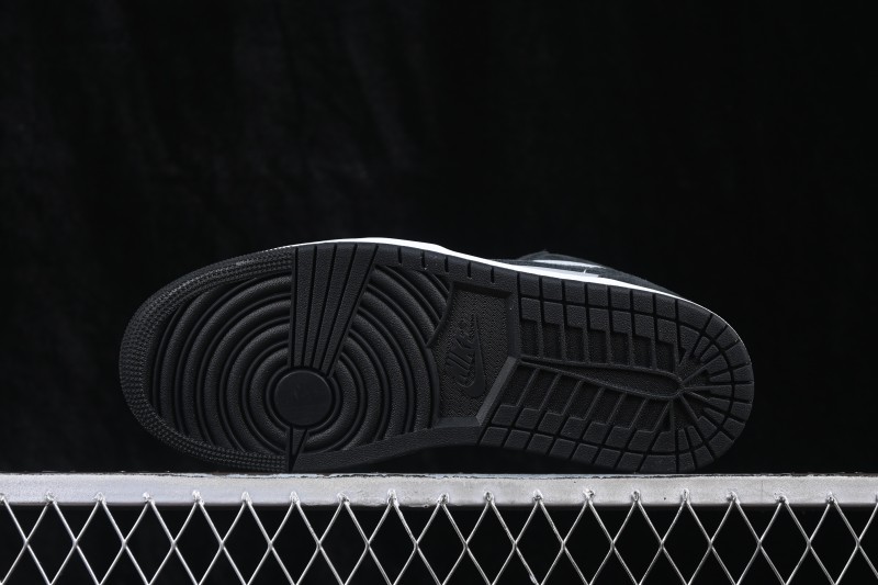 Nike Air Jordan 1 Low Retro Basketball Shoes with Classic Black and Grey Colorway - 553558-048