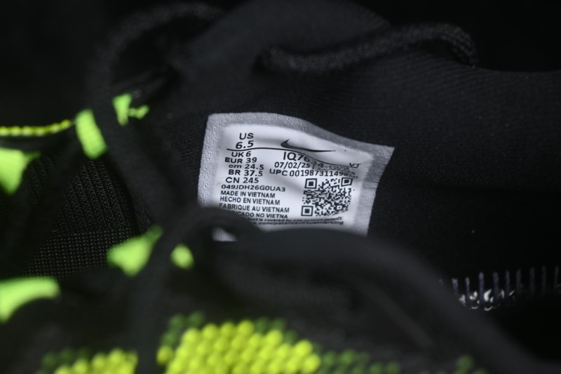 Nike Air Liquid Max Running Shoes with Air Cushion Technology - IQ7634-001