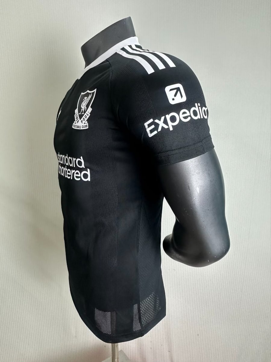 Player Version 25/26 Liverpool Black Goalkeeper Jersey